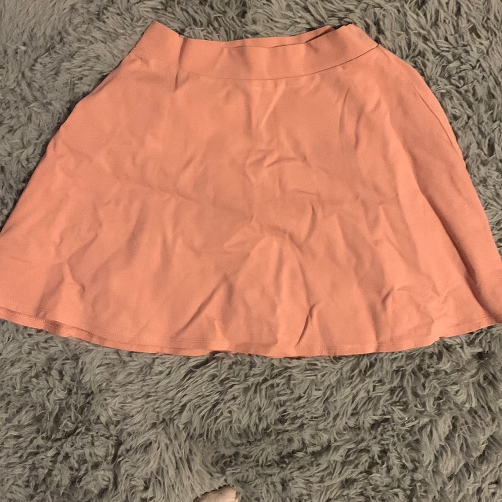 Adorable pink skirt!!
